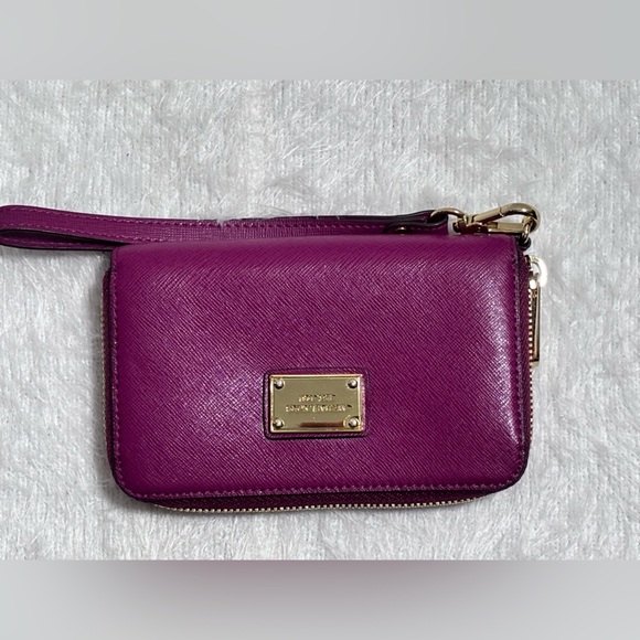MICHAEL Michael Kors Purple and Gold Clutch Wristlet 🌷 - Picture 2 of 11